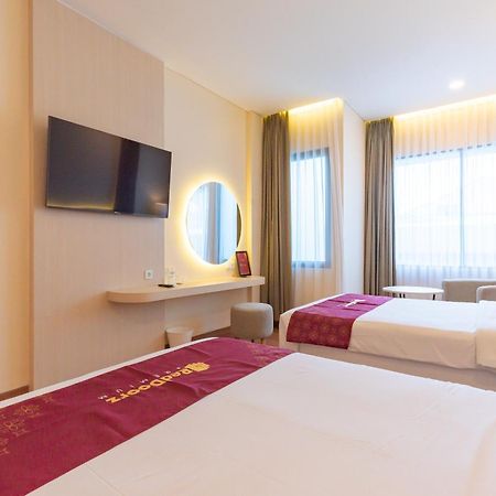 Reddoorz Premium Near Paris Van Java Mall 万隆 外观 照片