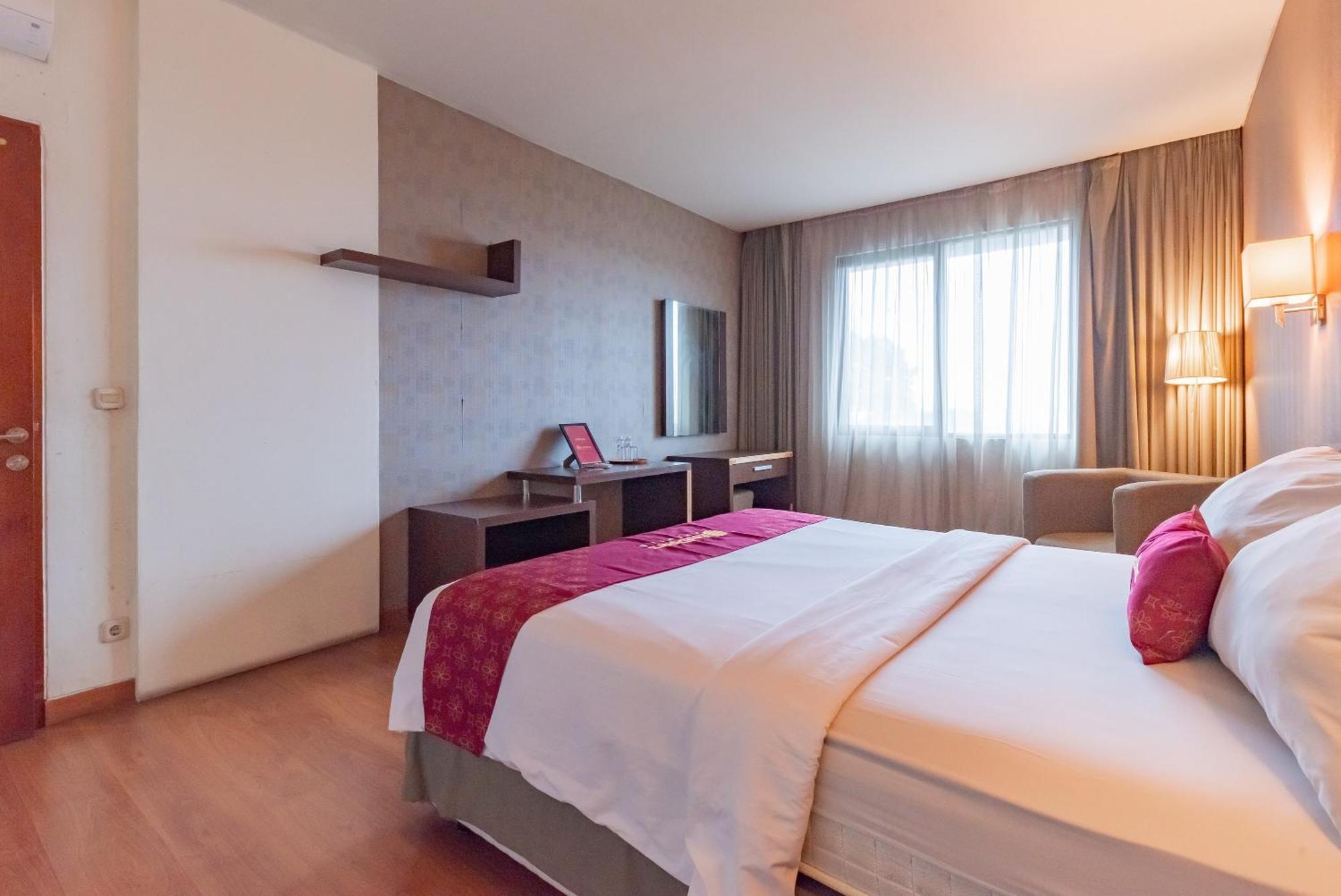 Reddoorz Premium Near Paris Van Java Mall 万隆 外观 照片