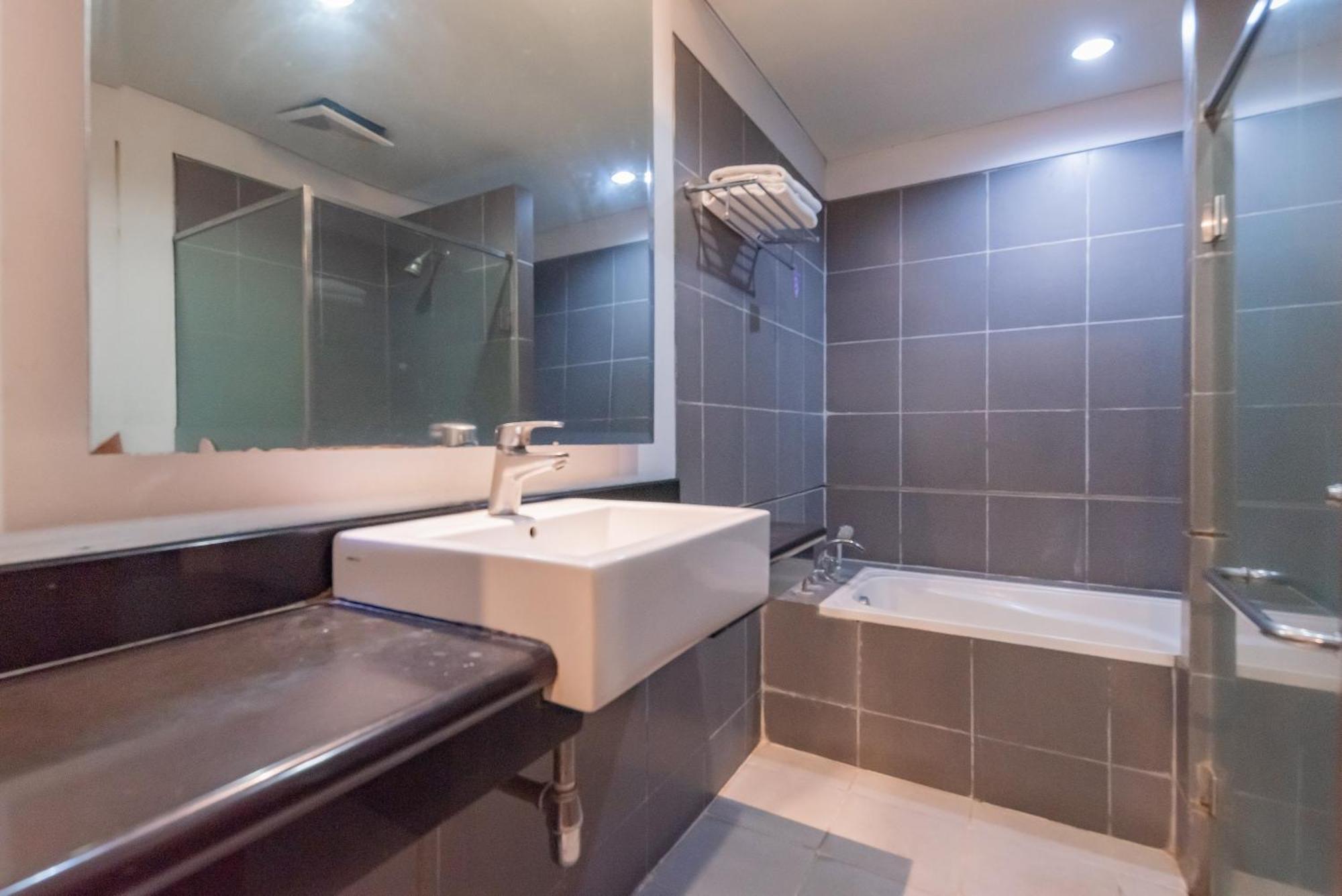 Reddoorz Premium Near Paris Van Java Mall 万隆 外观 照片