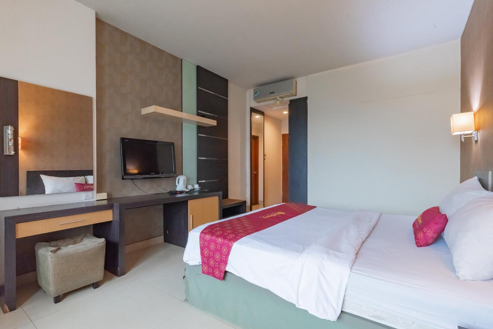 Reddoorz Premium Near Paris Van Java Mall 万隆 外观 照片