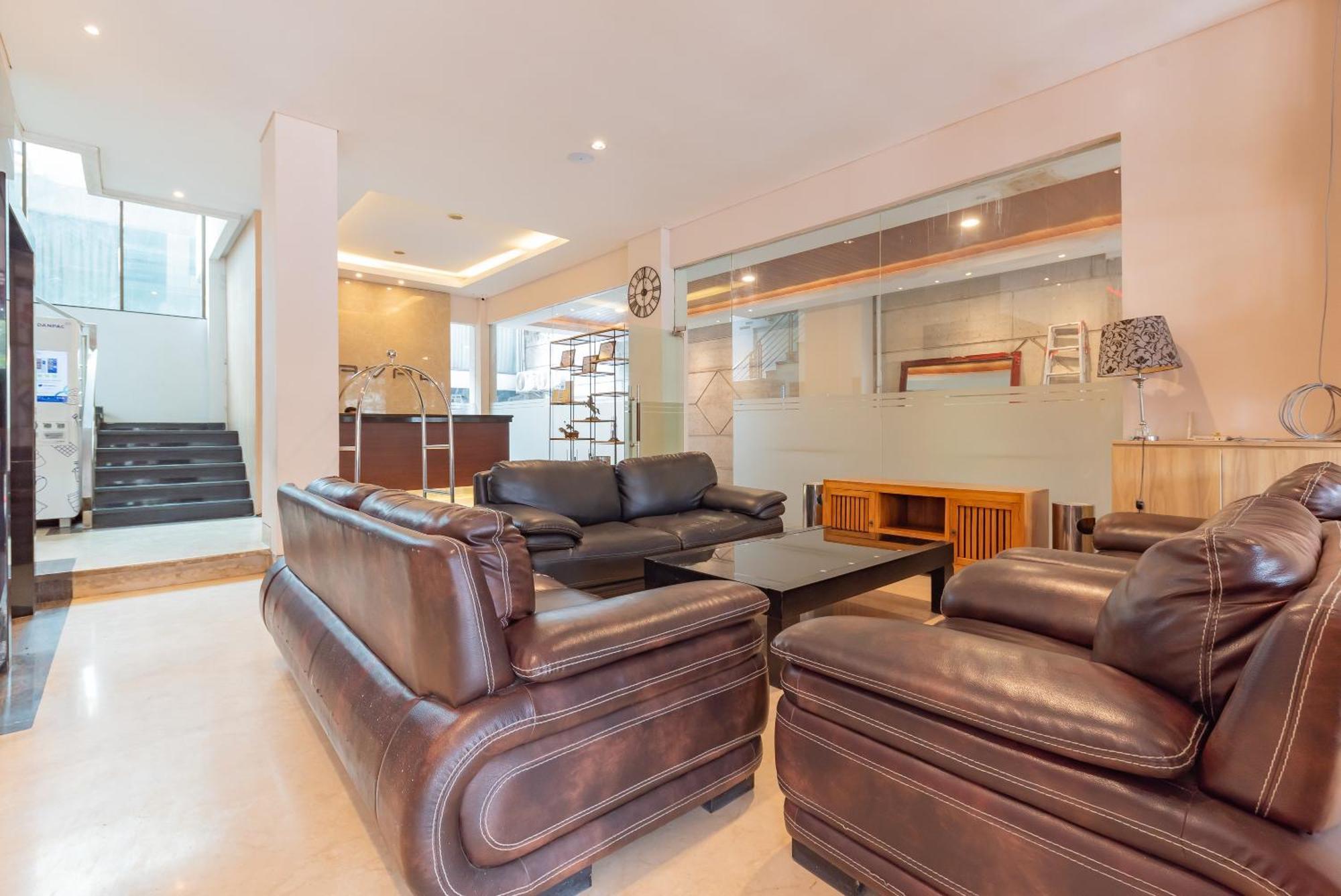 Reddoorz Premium Near Paris Van Java Mall 万隆 外观 照片